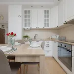 Daire Family With Parking In By Renters Pruszków