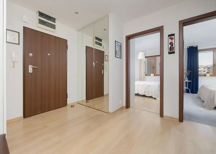 Family With Parking In By Renters * Pruszków