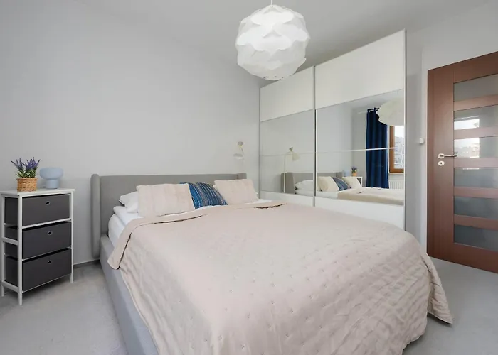 Family With Parking In By Renters Apartament